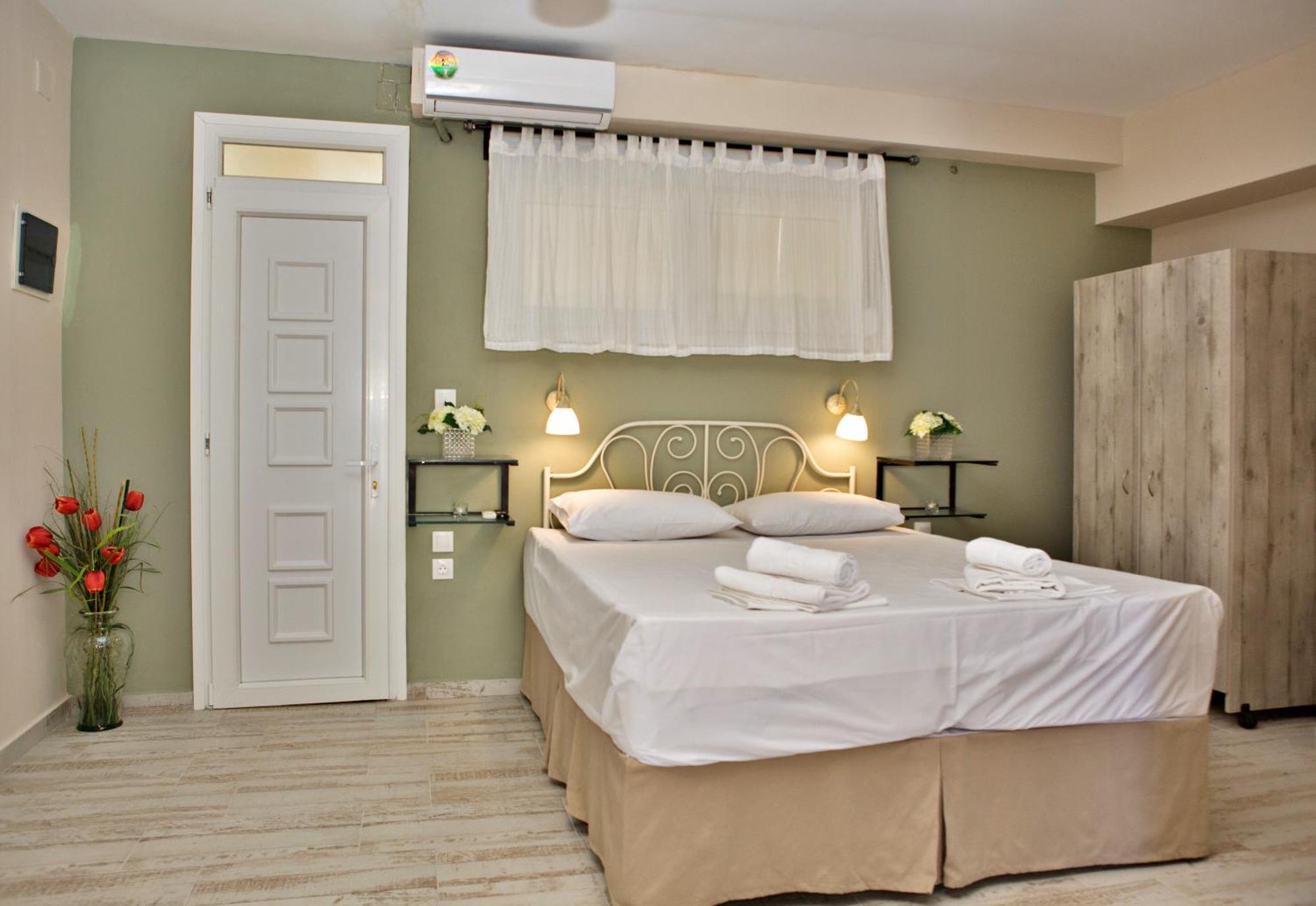 Axion Esti Apartments Skopelos Oda fotoğraf