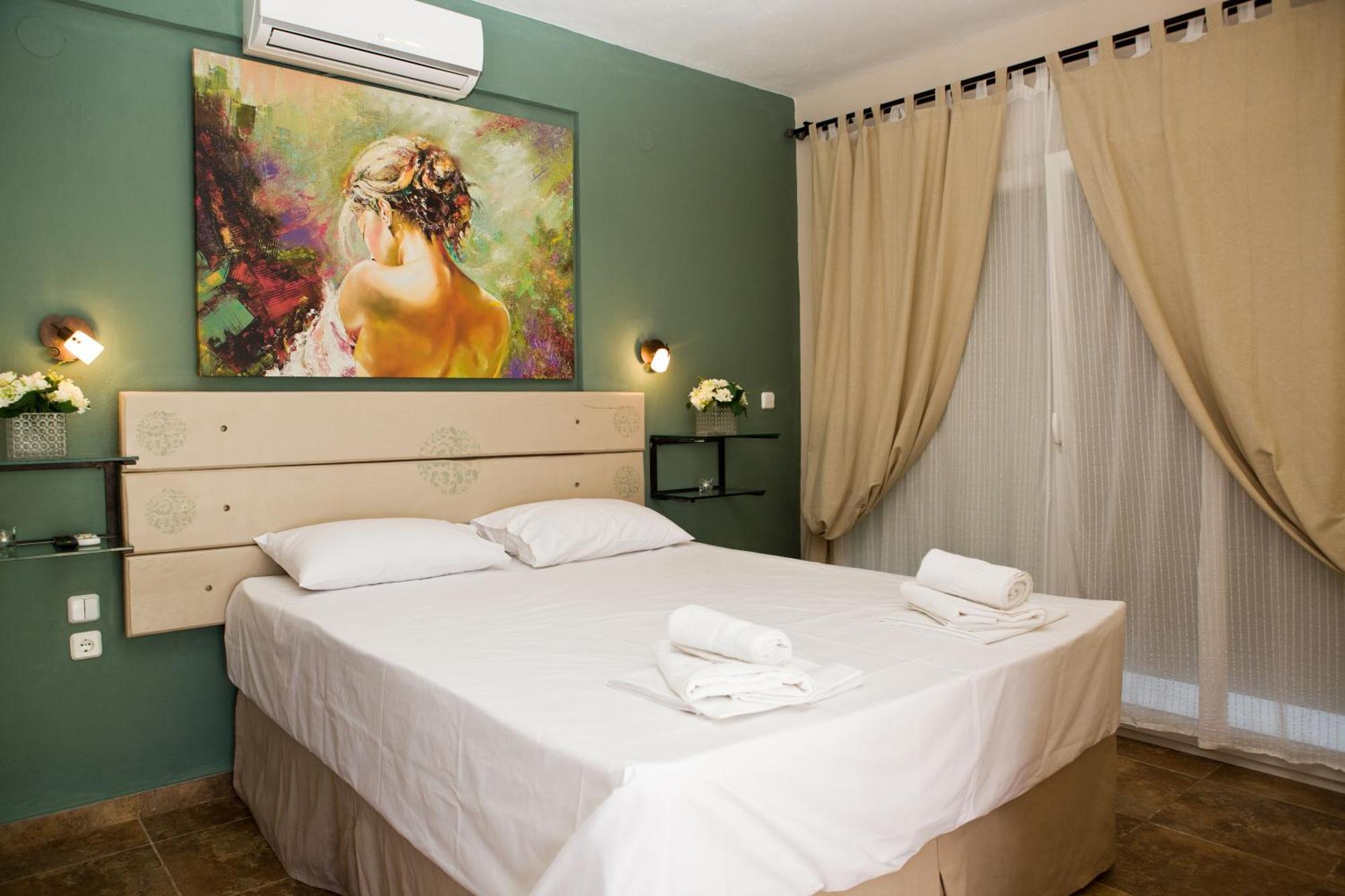 Axion Esti Apartments Skopelos Oda fotoğraf